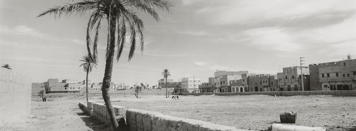 Untitled #1, 2005-2022 from the series 'Repérages au Maroc'- Gelatin silver print 46,6x17,5 cm