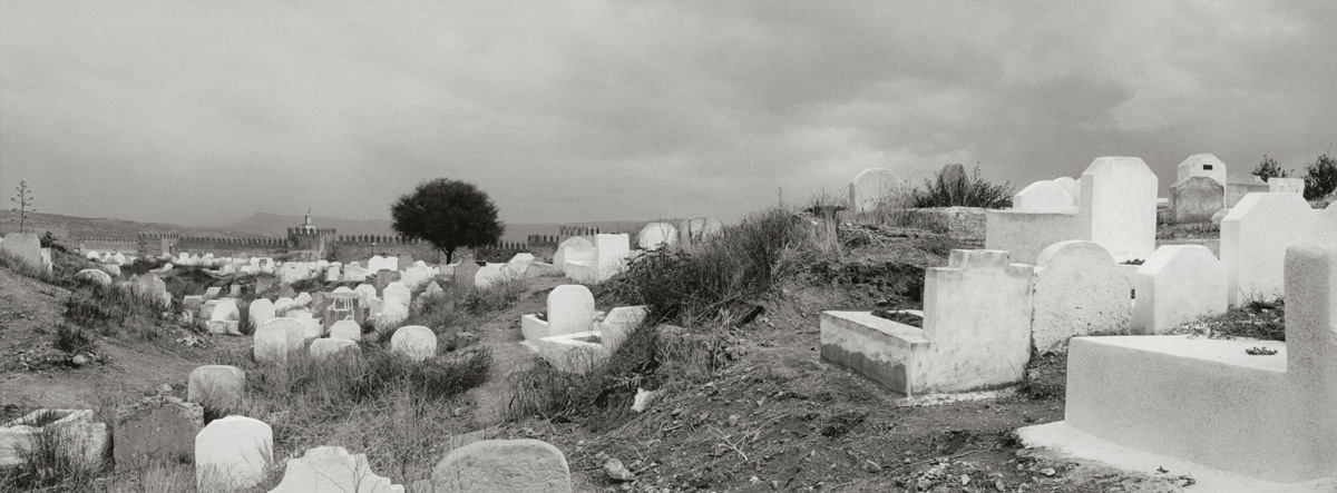 Untitled #2, 2005-2022 from the series 'Repérages au Maroc'- Gelatin silver print 46,6x17,5 cm