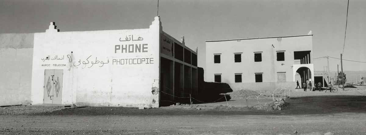 Untitled #4, 2005-2022 from the series 'Repérages au Maroc'- Gelatin silver print 46,6x17,5 cm