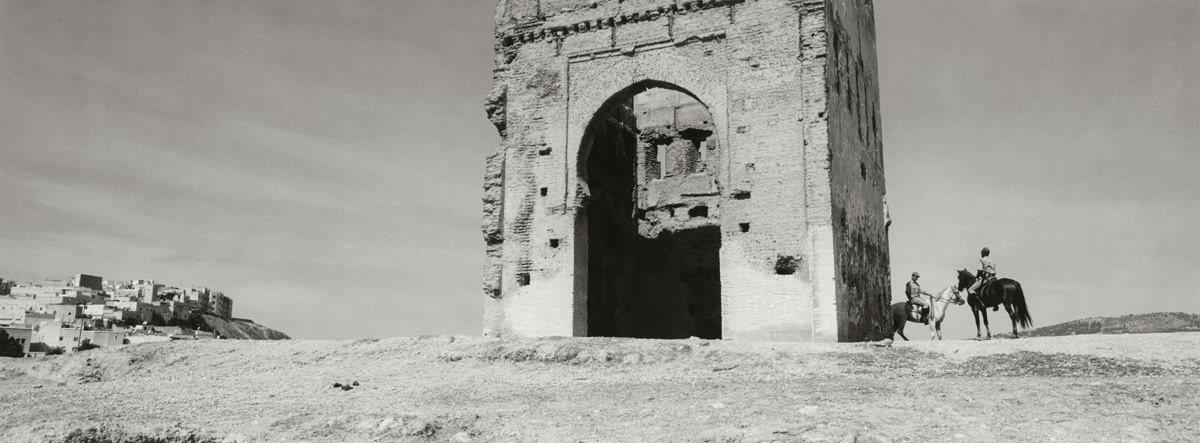 Untitled #12, 2005-2022 from the series 'Repérages au Maroc'- Gelatin silver print 46,6x17,5 cm